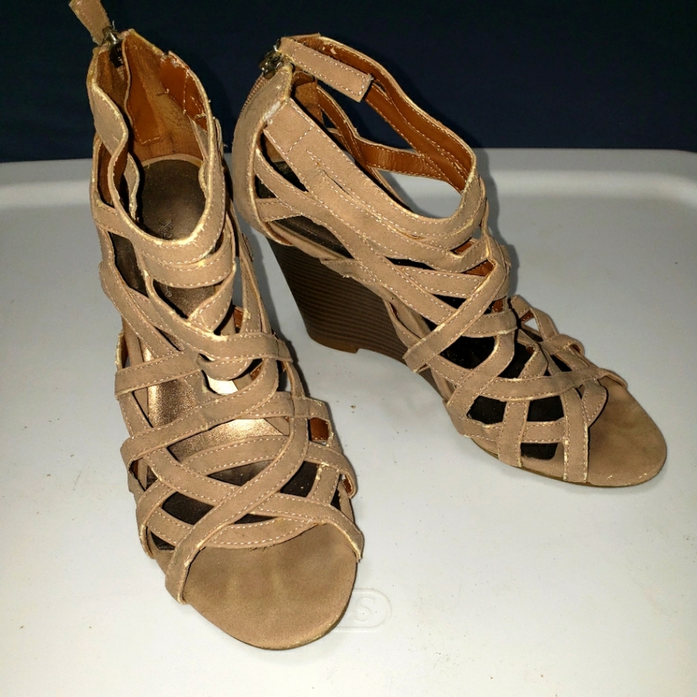 Women platform